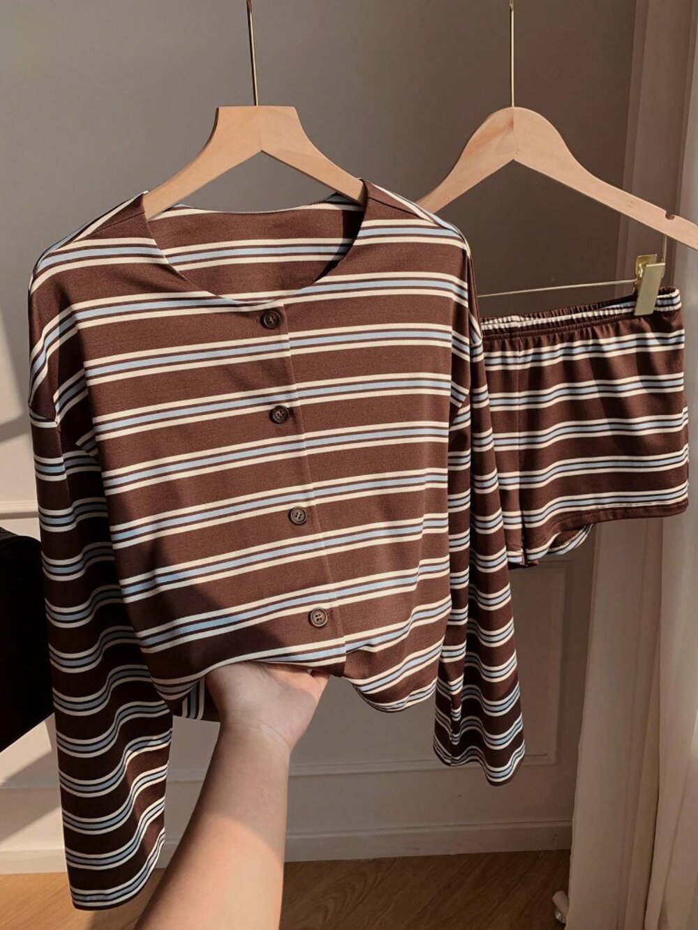 Coffee Brown Casual Women's Striped Top And Shorts Set - Picture 3 of 6